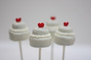 DIY Wedding Favors - Cake Pops